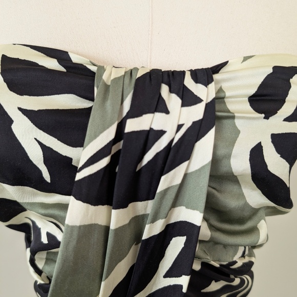 Zara Women Sleeveless Blouse Strapless Asymmetrical Bandaeu - Picture 2 of 13